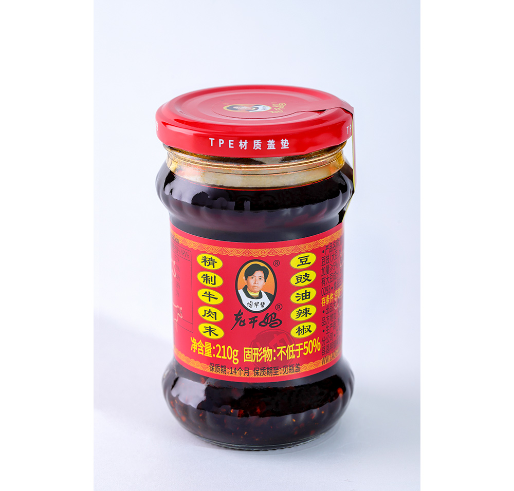CHILLI SAUCE WITH BEEF & FERMENTED SOYBEAN 210g